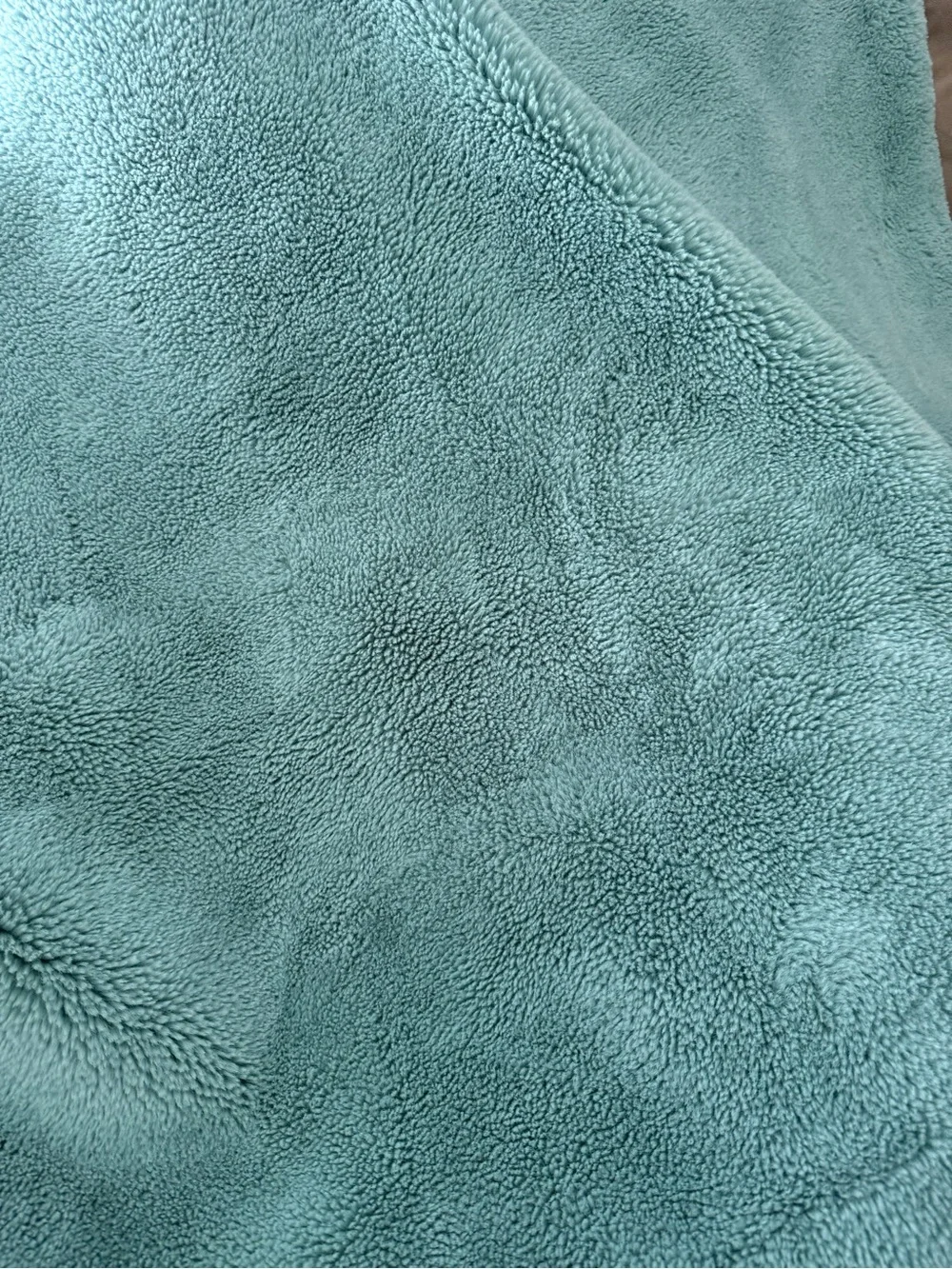 Anthropology Sophie Faux Fur Throw Blanket Makes Mint